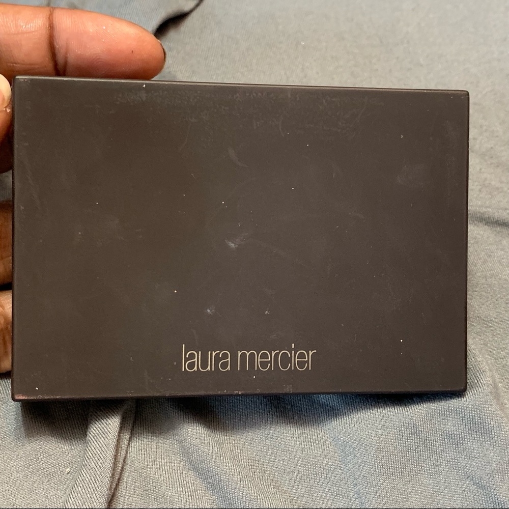 Laura Mercier